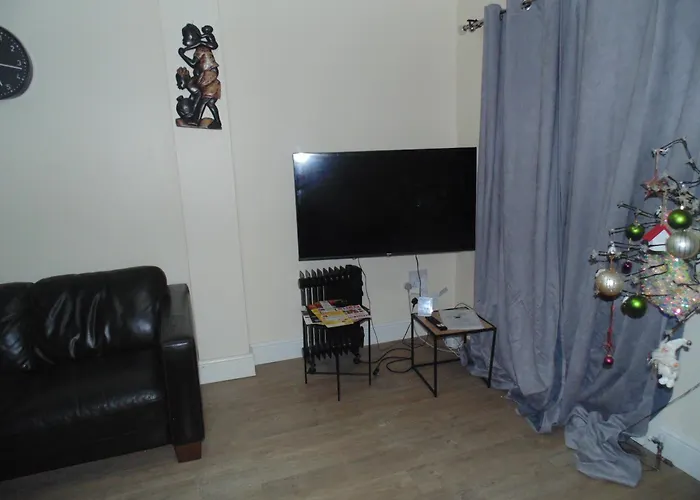 Two Beautiful Double Bedroom Tulip Apartment