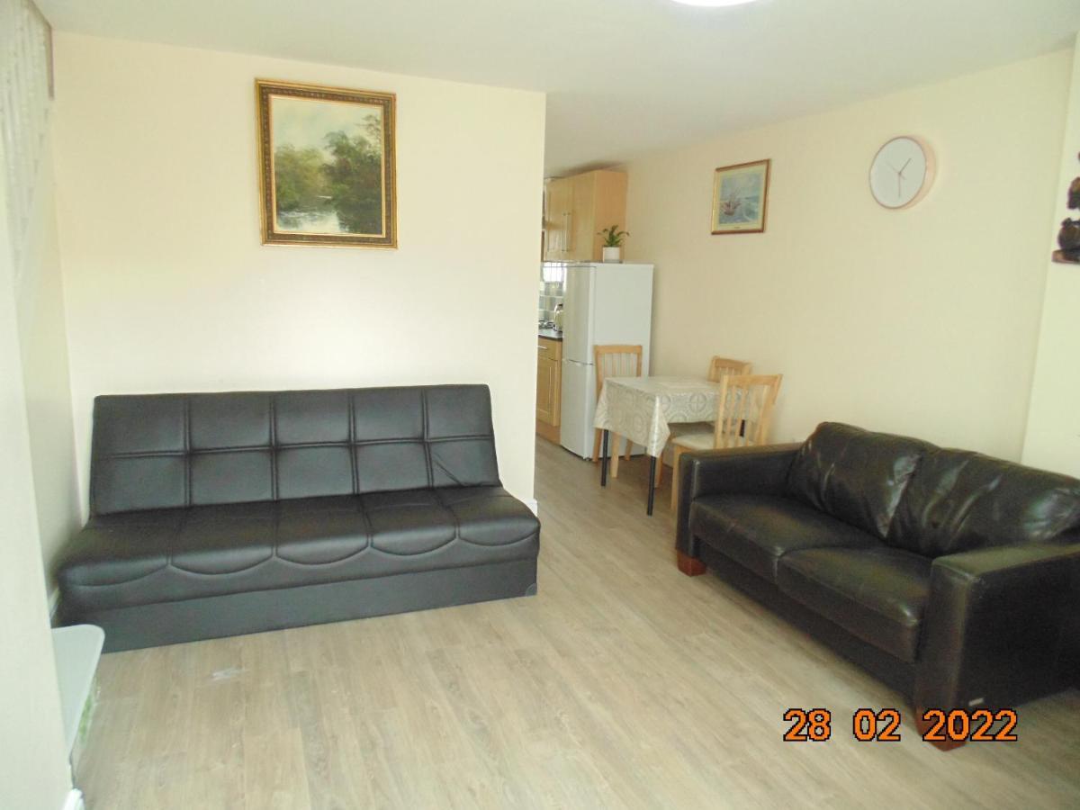 Appartamento Two Beautiful Double Bedroom Tulip *