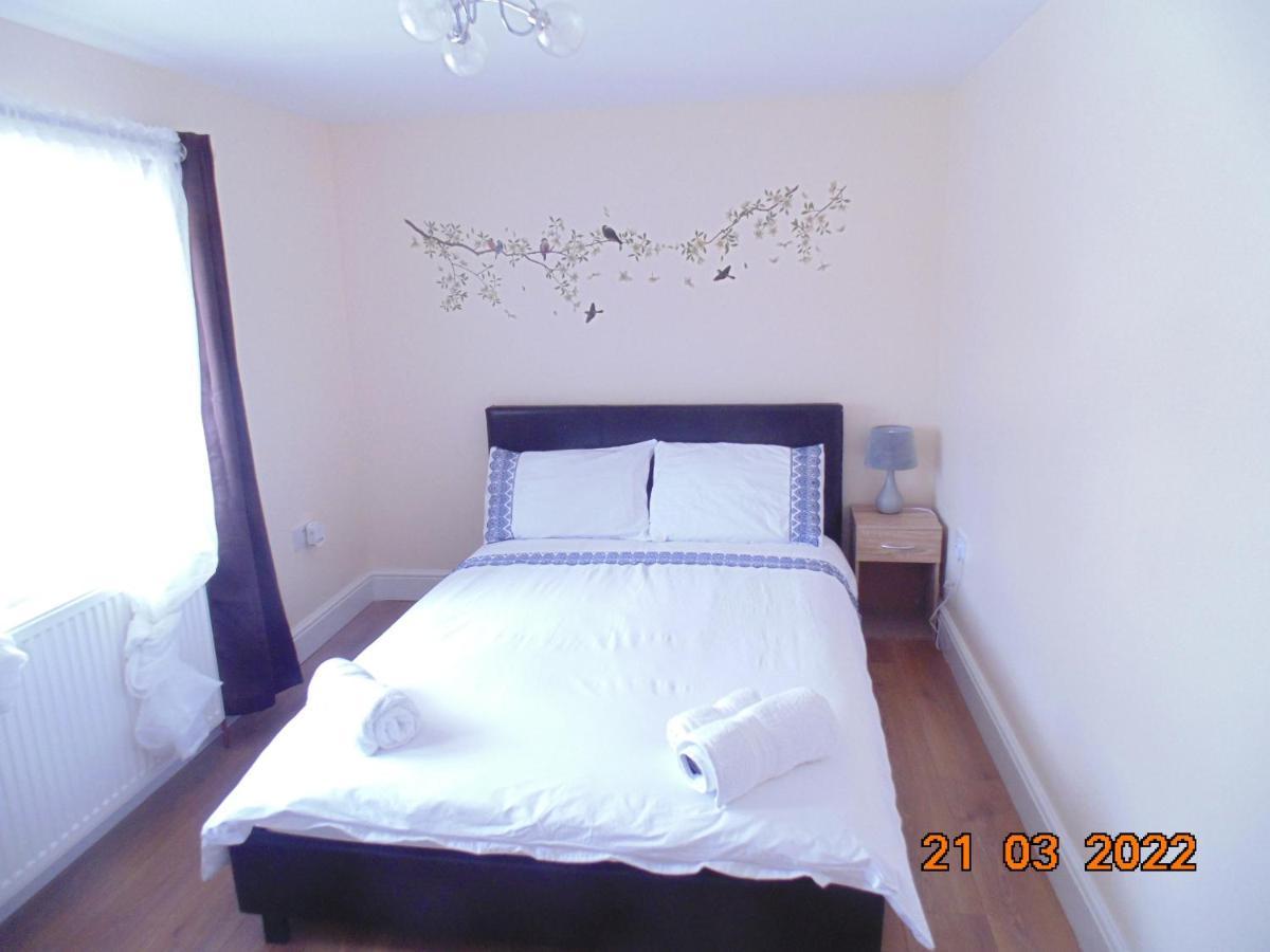 Appartamento Two Beautiful Double Bedroom Tulip Dagenham