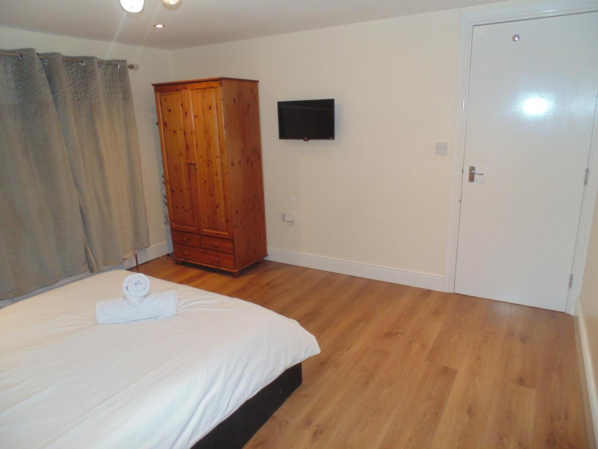 Two Beautiful Double Bedroom Tulip Appartamento *